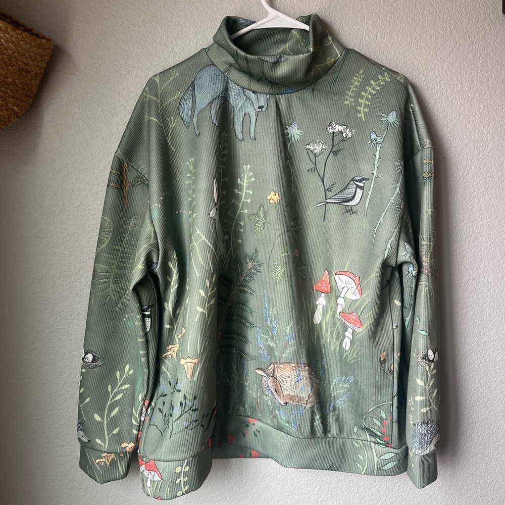 Green Nature Print Whimsical Garden‎ Sweatshirt
